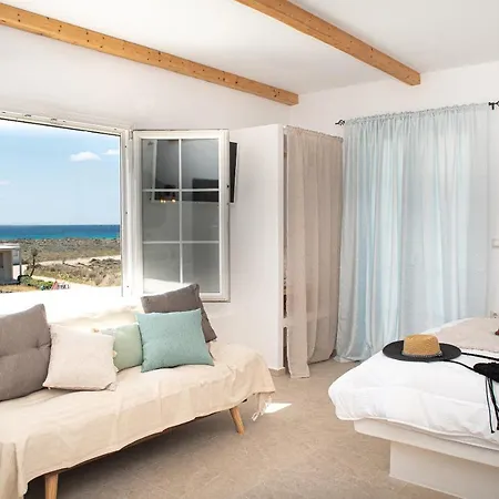 Apartment Molos *